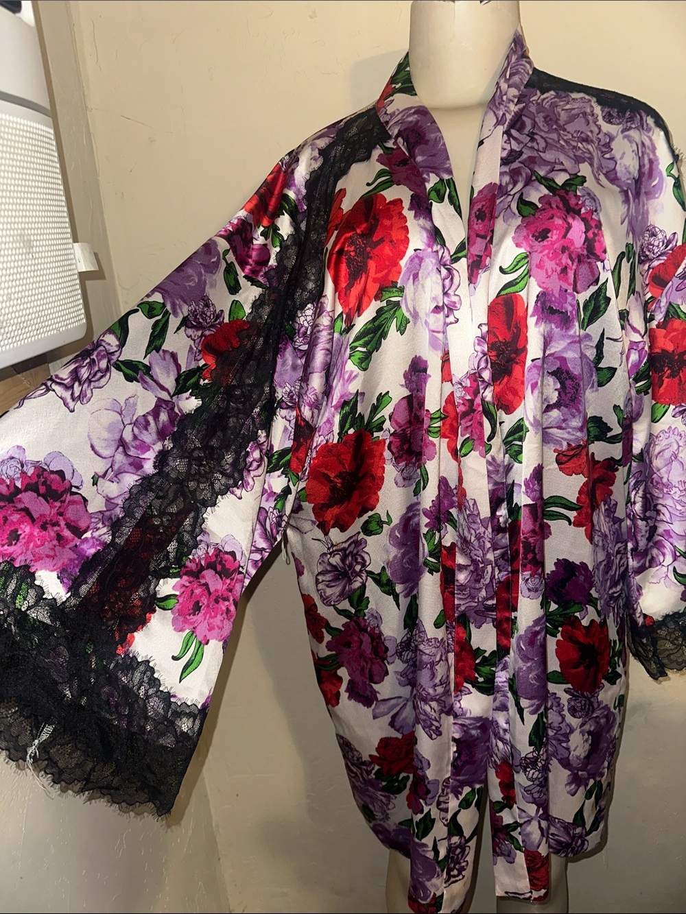 Victoria's Secret Floral Satin Kimono Robe in Purple, Red & Black Lace